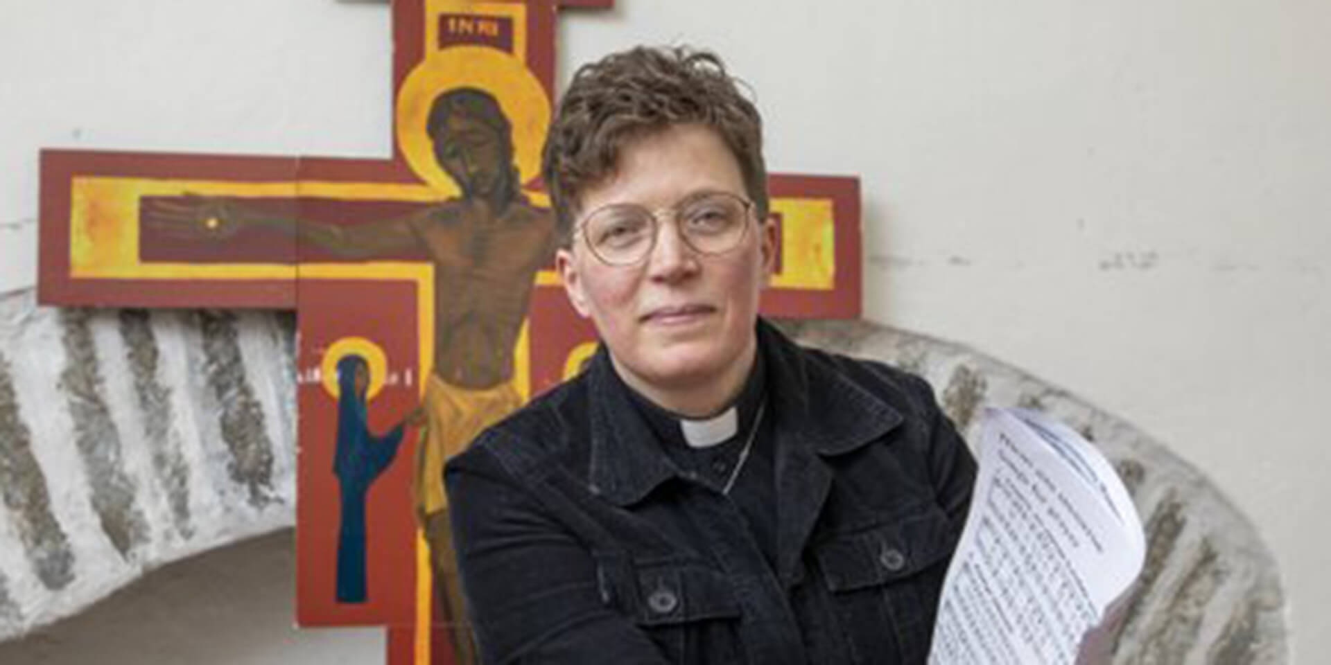 Pfarrerin Rev. Annely Neame, Leiterin des Seelsorgeteams und Projektmanagerin für „Mission 112“ im Konsistorium der EELK